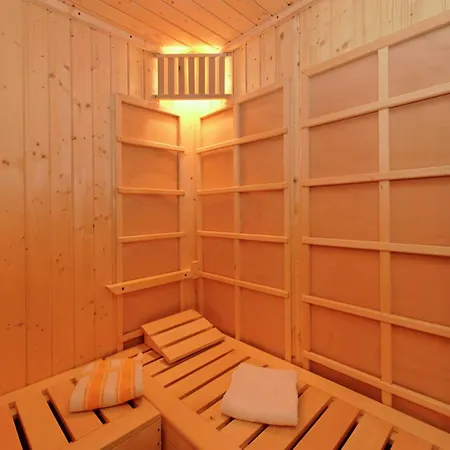 Holiday home In Fuer 2 Personen *